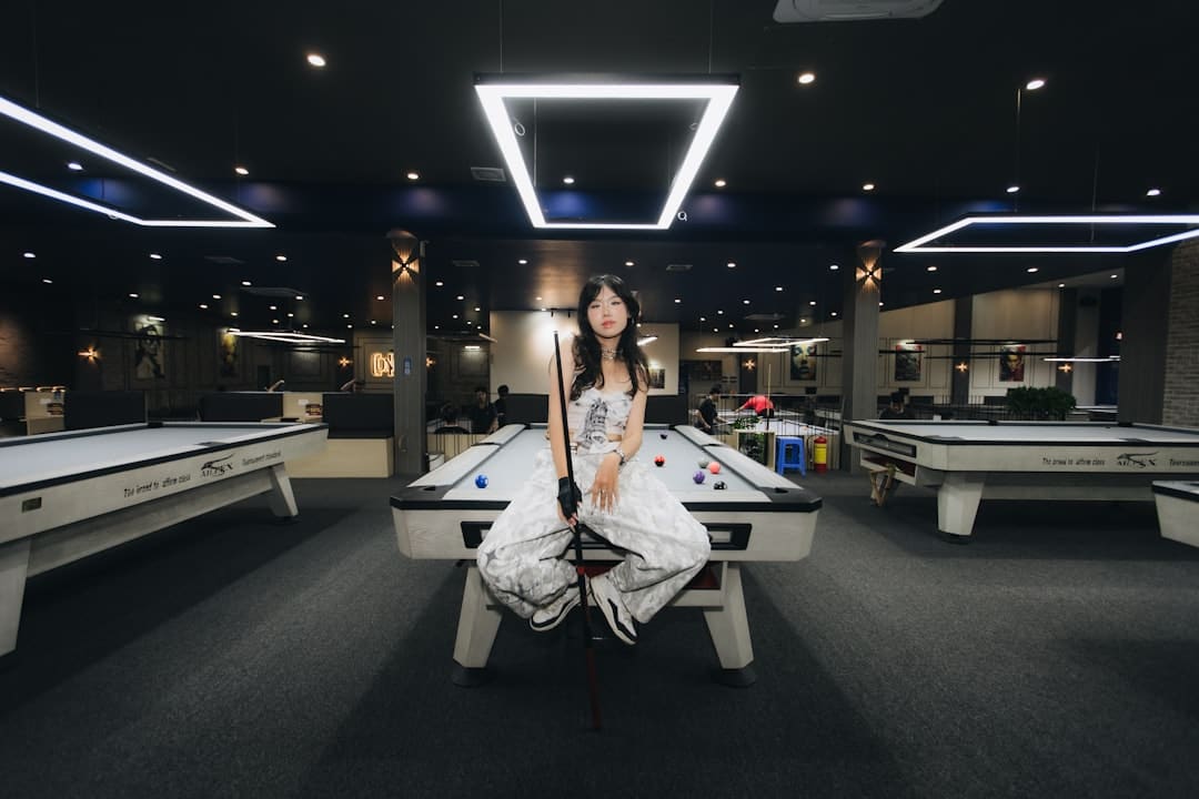 国乒队员机场露脸 王楚钦与肖战忘年交引重视